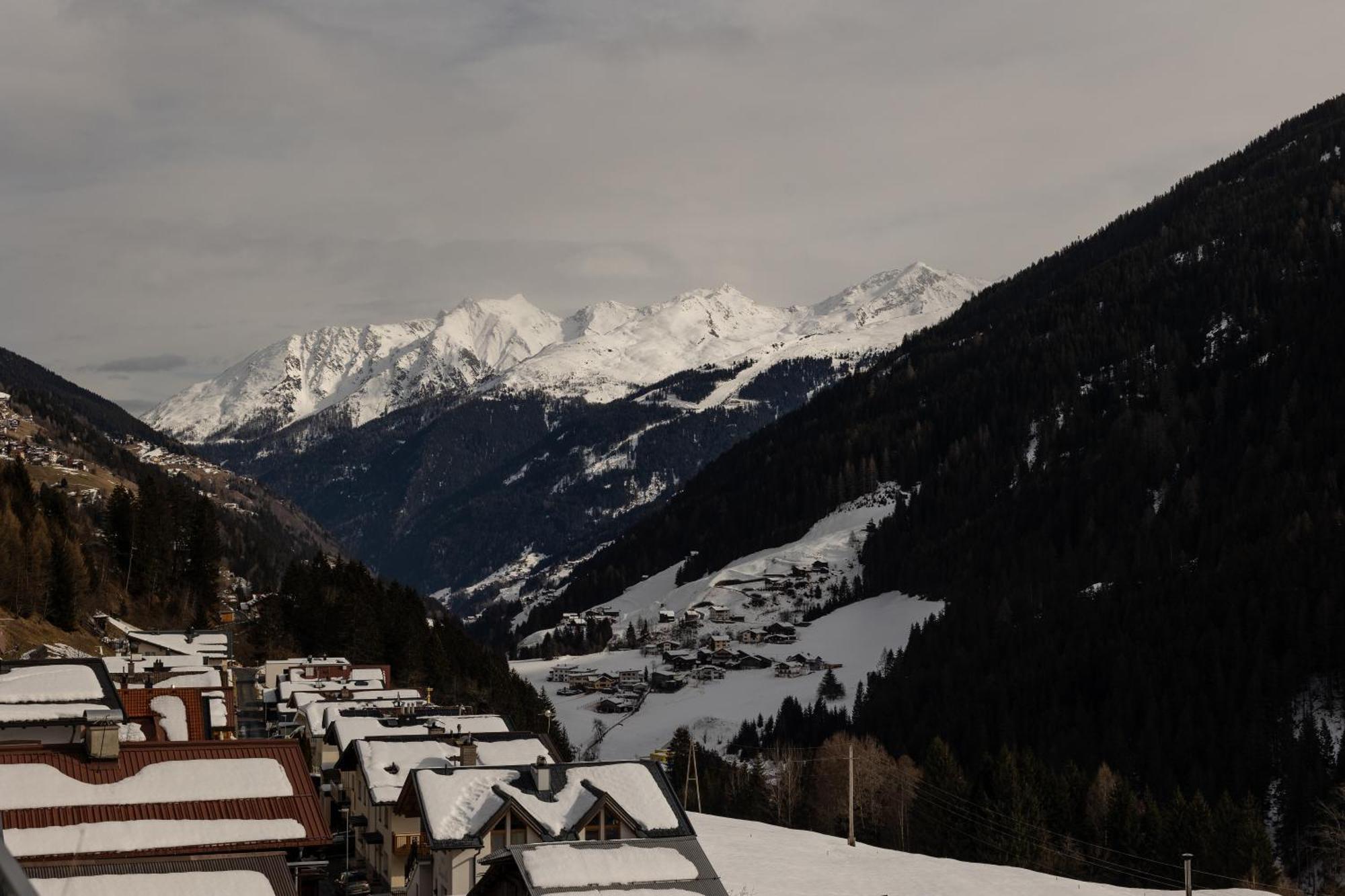 Mountain Chalet Kappl - Luxury - Near Ischgl - Panorama Mountain View - Penthouse & Chalets كابل الغرفة الصورة